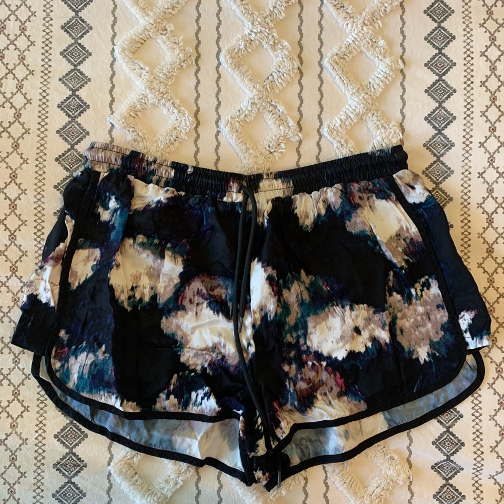 RVCA Womens size small shorts